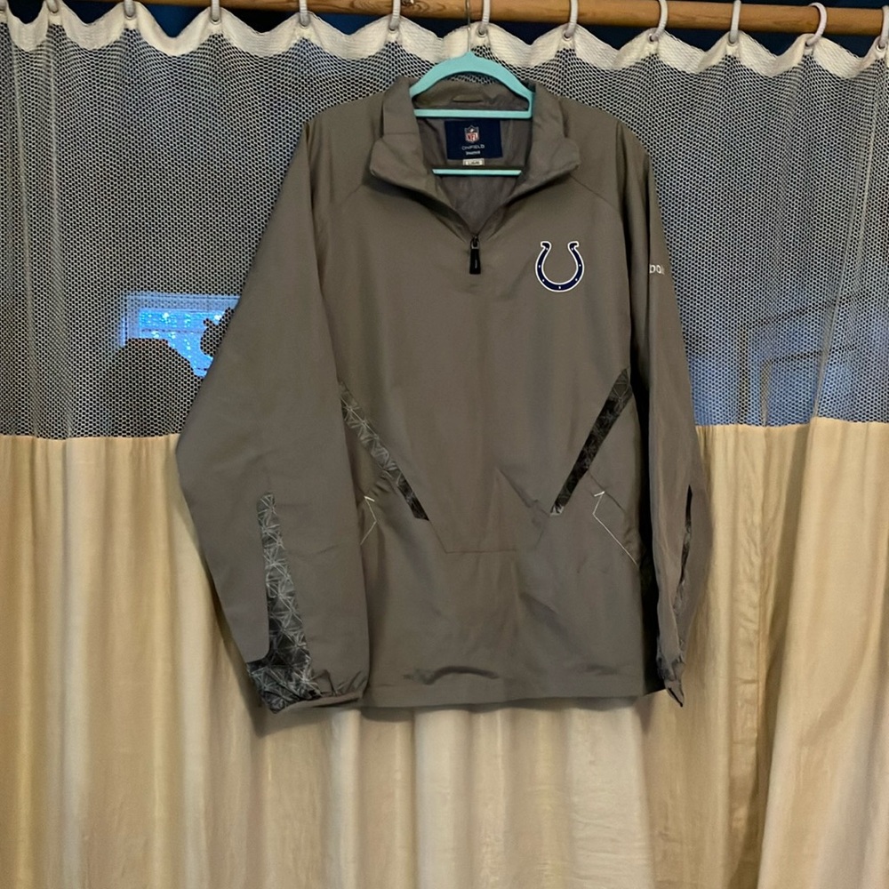 Colts pull over windbreaker unisex size large